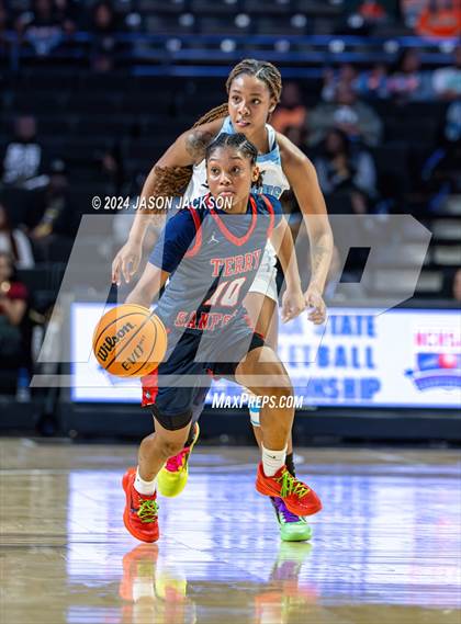 Thumbnail 2 in Terry Sanford @ West Rowan (NCHSAA 3A Final) photogallery.
