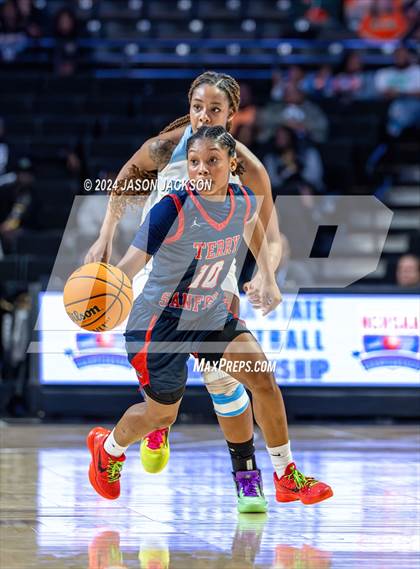 Thumbnail 3 in Terry Sanford @ West Rowan (NCHSAA 3A Final) photogallery.