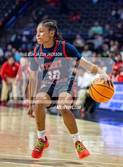 Thumbnail 1 in Terry Sanford @ West Rowan (NCHSAA 3A Final) photogallery.