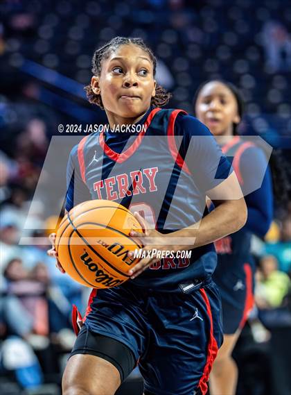 Thumbnail 1 in Terry Sanford @ West Rowan (NCHSAA 3A Final) photogallery.