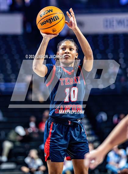 Thumbnail 1 in Terry Sanford @ West Rowan (NCHSAA 3A Final) photogallery.