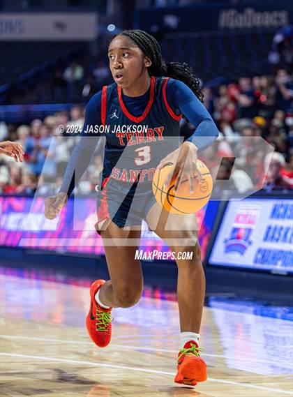 Thumbnail 1 in Terry Sanford @ West Rowan (NCHSAA 3A Final) photogallery.