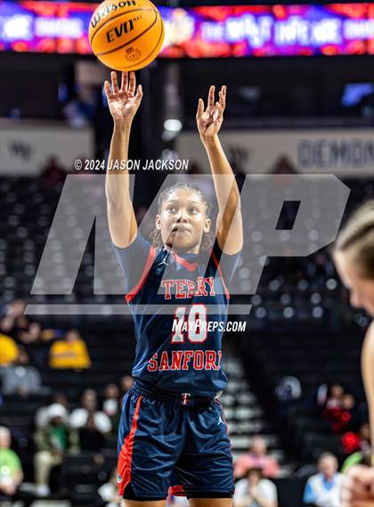Thumbnail 3 in Terry Sanford @ West Rowan (NCHSAA 3A Final) photogallery.