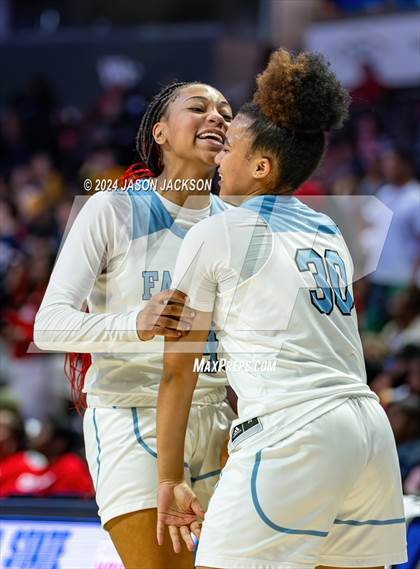 Thumbnail 1 in Terry Sanford @ West Rowan (NCHSAA 3A Final) photogallery.