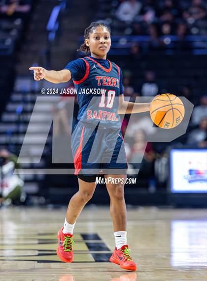 Thumbnail 2 in Terry Sanford @ West Rowan (NCHSAA 3A Final) photogallery.