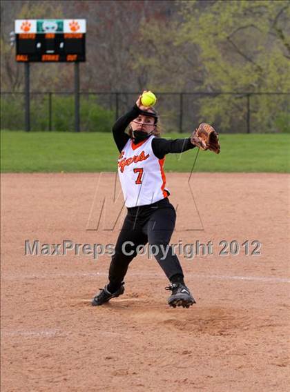 Thumbnail 1 in Harding @ Ridgefield photogallery.
