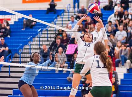 Thumbnail 1 in Sacred Heart Cathedral vs. Valley Christian (CIF-CCS Division 3 Championship) photogallery.