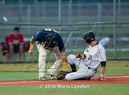 Thumbnail 2 in Langham Creek vs Cypress Ranch (UIL 6A Regional Quarterfinal) photogallery.
