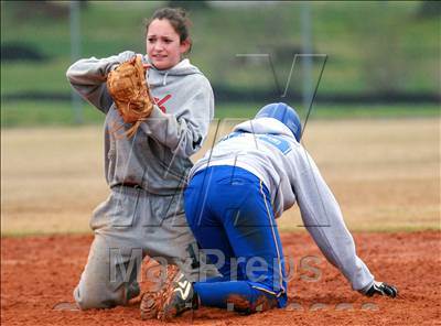 Thumbnail 2 in Brentwood vs Knoxville Central (BHS Tournament) photogallery.