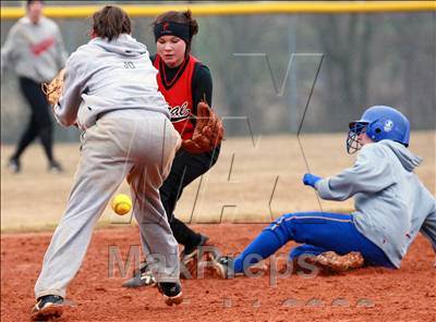 Thumbnail 1 in Brentwood vs Knoxville Central (BHS Tournament) photogallery.