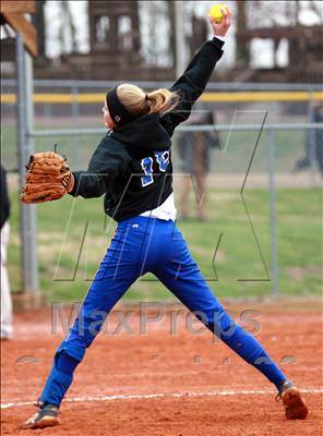 Thumbnail 2 in Brentwood vs Knoxville Central (BHS Tournament) photogallery.