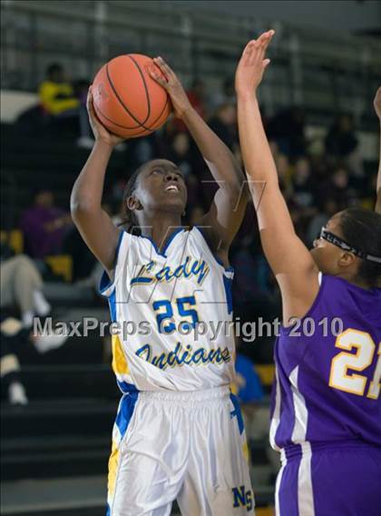 Thumbnail 2 in Covington vs Jackson Northside (Dyersburg Tournament) photogallery.