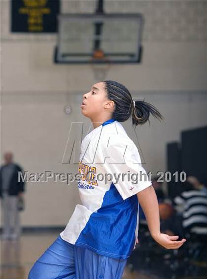 Thumbnail 3 in Covington vs Jackson Northside (Dyersburg Tournament) photogallery.
