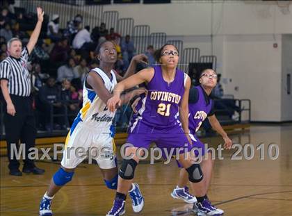 Thumbnail 1 in Covington vs Jackson Northside (Dyersburg Tournament) photogallery.