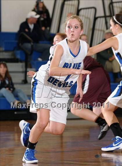 Thumbnail 3 in Woodcreek vs. Davis (Dorothy Speck Memorial) photogallery.