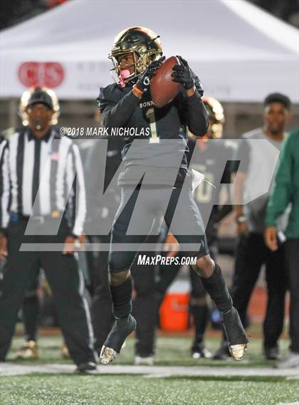 Thumbnail 3 in Garfield vs. Narbonne (CIF LACS Open Division Final) photogallery.