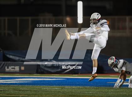 Thumbnail 2 in Garfield vs. Narbonne (CIF LACS Open Division Final) photogallery.