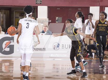 Thumbnail 2 in Hamilton Heights vs. Winter Haven (GEICO National Tournament Semifinal) photogallery.