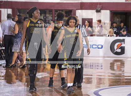 Thumbnail 1 in Hamilton Heights vs. Winter Haven (GEICO National Tournament Semifinal) photogallery.