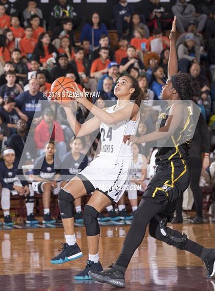 Thumbnail 3 in Hamilton Heights vs. Winter Haven (GEICO National Tournament Semifinal) photogallery.