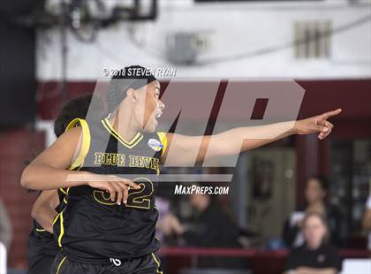 Thumbnail 1 in Hamilton Heights vs. Winter Haven (GEICO National Tournament Semifinal) photogallery.