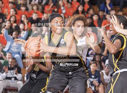 Thumbnail 1 in Hamilton Heights vs. Winter Haven (GEICO National Tournament Semifinal) photogallery.