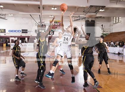 Thumbnail 3 in Hamilton Heights vs. Winter Haven (GEICO National Tournament Semifinal) photogallery.