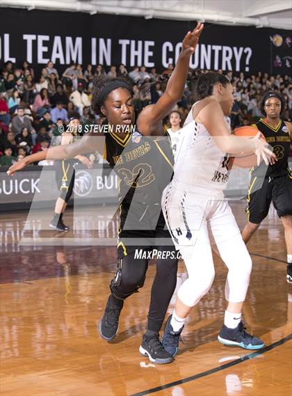 Thumbnail 3 in Hamilton Heights vs. Winter Haven (GEICO National Tournament Semifinal) photogallery.
