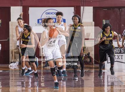 Thumbnail 2 in Hamilton Heights vs. Winter Haven (GEICO National Tournament Semifinal) photogallery.