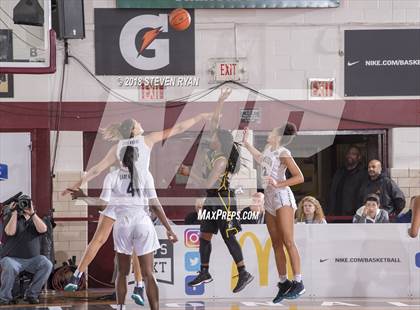 Thumbnail 2 in Hamilton Heights vs. Winter Haven (GEICO National Tournament Semifinal) photogallery.