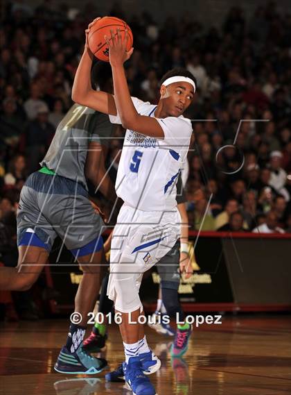 Thumbnail 2 in Chino Hills vs. Bishop Gorman (Nike Extravaganza) photogallery.