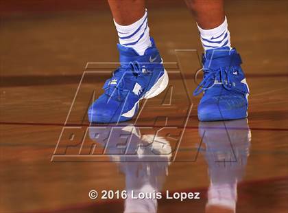 Thumbnail 2 in Chino Hills vs. Bishop Gorman (Nike Extravaganza) photogallery.