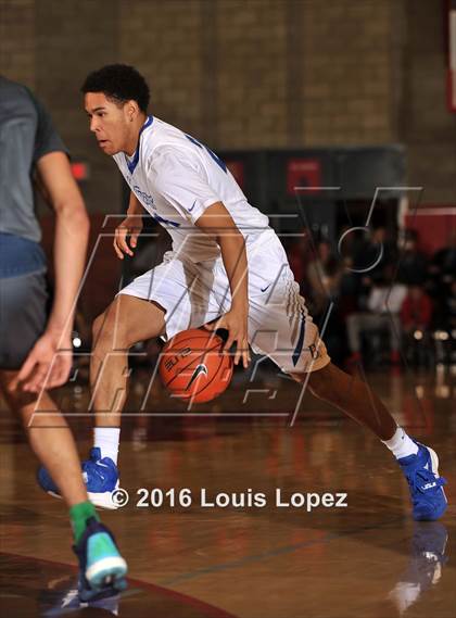 Thumbnail 2 in Chino Hills vs. Bishop Gorman (Nike Extravaganza) photogallery.