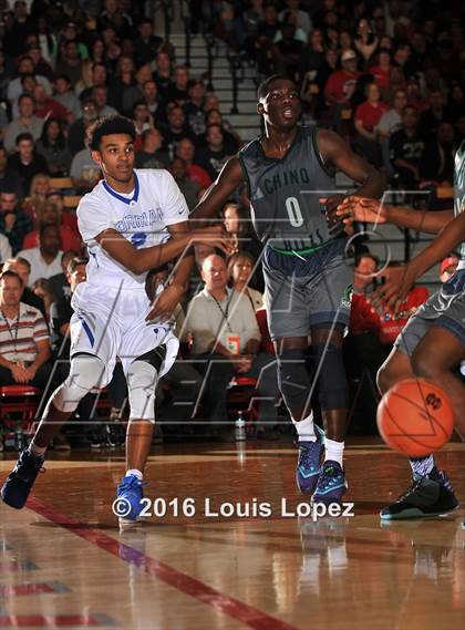 Thumbnail 2 in Chino Hills vs. Bishop Gorman (Nike Extravaganza) photogallery.