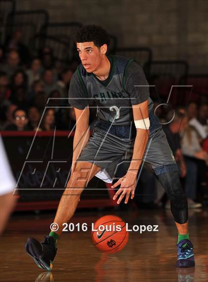 Thumbnail 2 in Chino Hills vs. Bishop Gorman (Nike Extravaganza) photogallery.