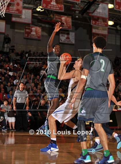 Thumbnail 1 in Chino Hills vs. Bishop Gorman (Nike Extravaganza) photogallery.