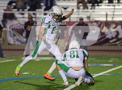 Thumbnail 2 in Brenham vs. Calallen (UIL 5A Regional Semi Final Playoffs) photogallery.