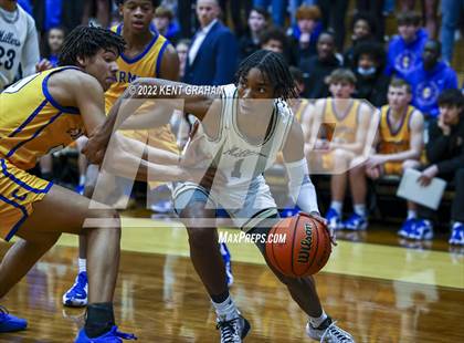 Thumbnail 1 in Noblesville vs Carmel (IHSAA 4A Sectional Semi Final Playoff) photogallery.
