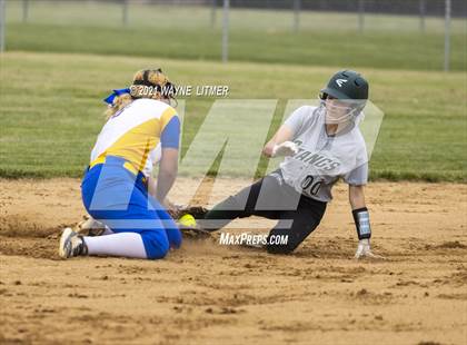 Thumbnail 3 in Bishop Brossart@Newport Central Catholic photogallery.