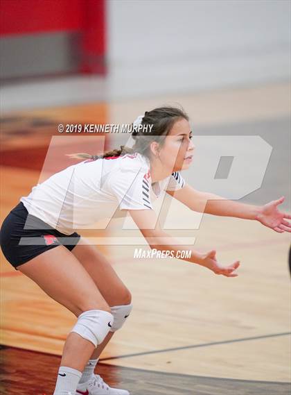 Thumbnail 3 in Ennis vs Maypearl photogallery.