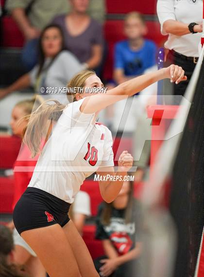 Thumbnail 1 in Ennis vs Maypearl photogallery.