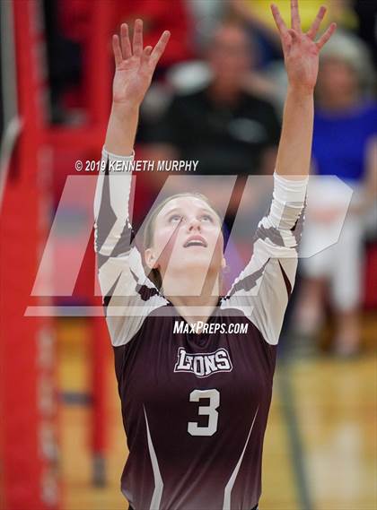 Thumbnail 2 in Ennis vs Maypearl photogallery.