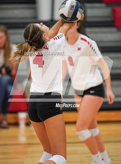 Thumbnail 2 in Ennis vs Maypearl photogallery.