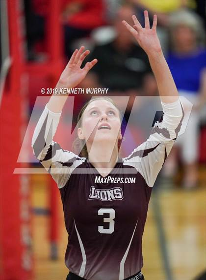 Thumbnail 1 in Ennis vs Maypearl photogallery.