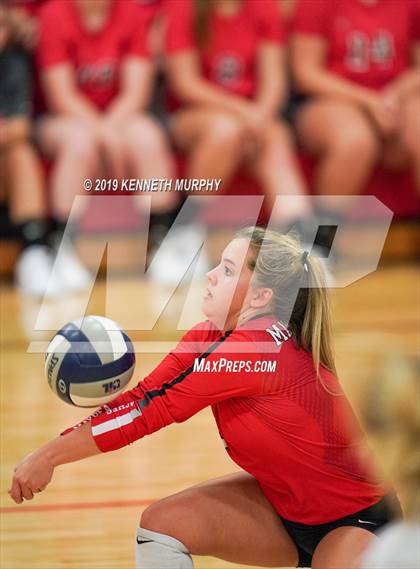 Thumbnail 2 in Ennis vs Maypearl photogallery.