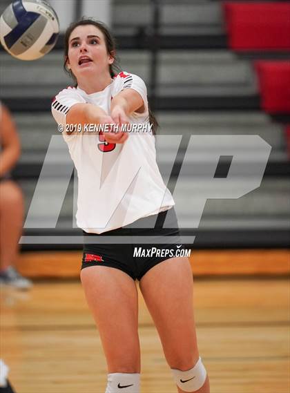 Thumbnail 3 in Ennis vs Maypearl photogallery.