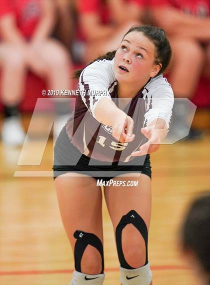 Thumbnail 1 in Ennis vs Maypearl photogallery.