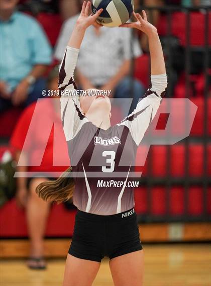 Thumbnail 3 in Ennis vs Maypearl photogallery.