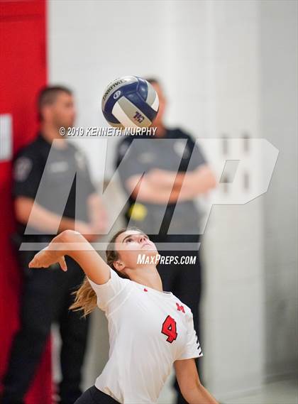 Thumbnail 2 in Ennis vs Maypearl photogallery.