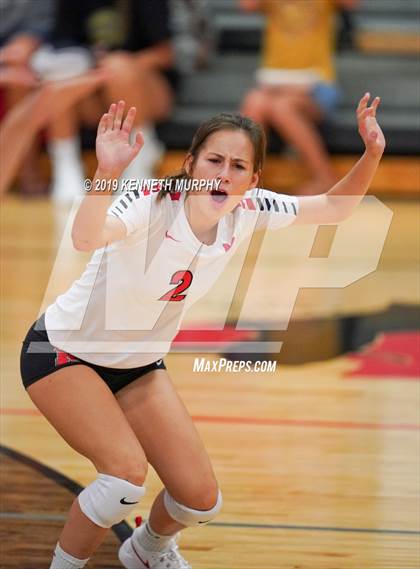 Thumbnail 2 in Ennis vs Maypearl photogallery.